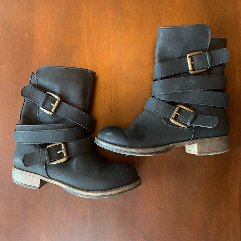 Crown Vintage boots